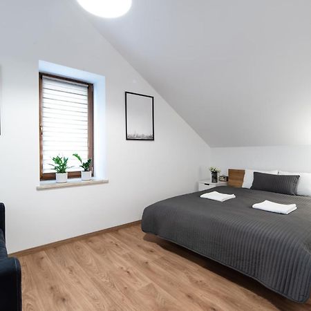 Neo Unique & Bright Apartments, Free Parking, 15Min Old Town & Kazimierz - By Homelike クラクフ エクステリア 写真