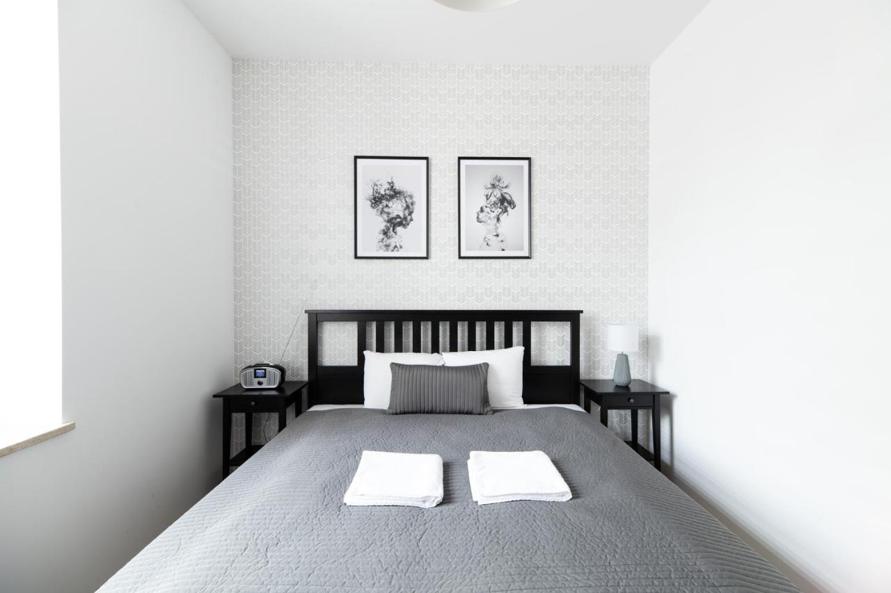 Neo Unique & Bright Apartments, Free Parking, 15Min Old Town & Kazimierz - By Homelike クラクフ エクステリア 写真