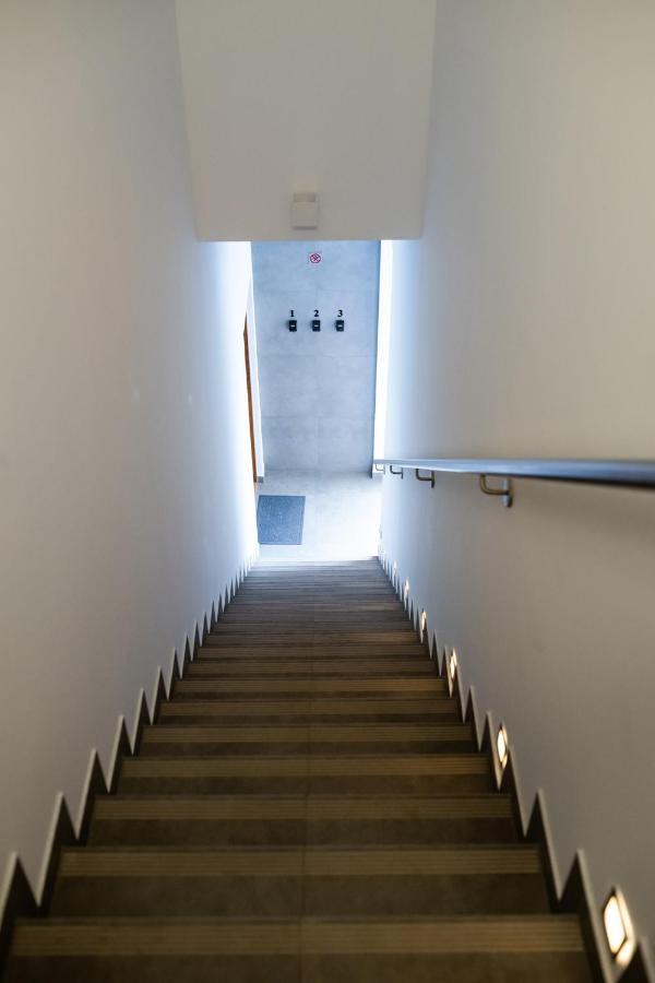 Neo Unique & Bright Apartments, Free Parking, 15Min Old Town & Kazimierz - By Homelike クラクフ エクステリア 写真