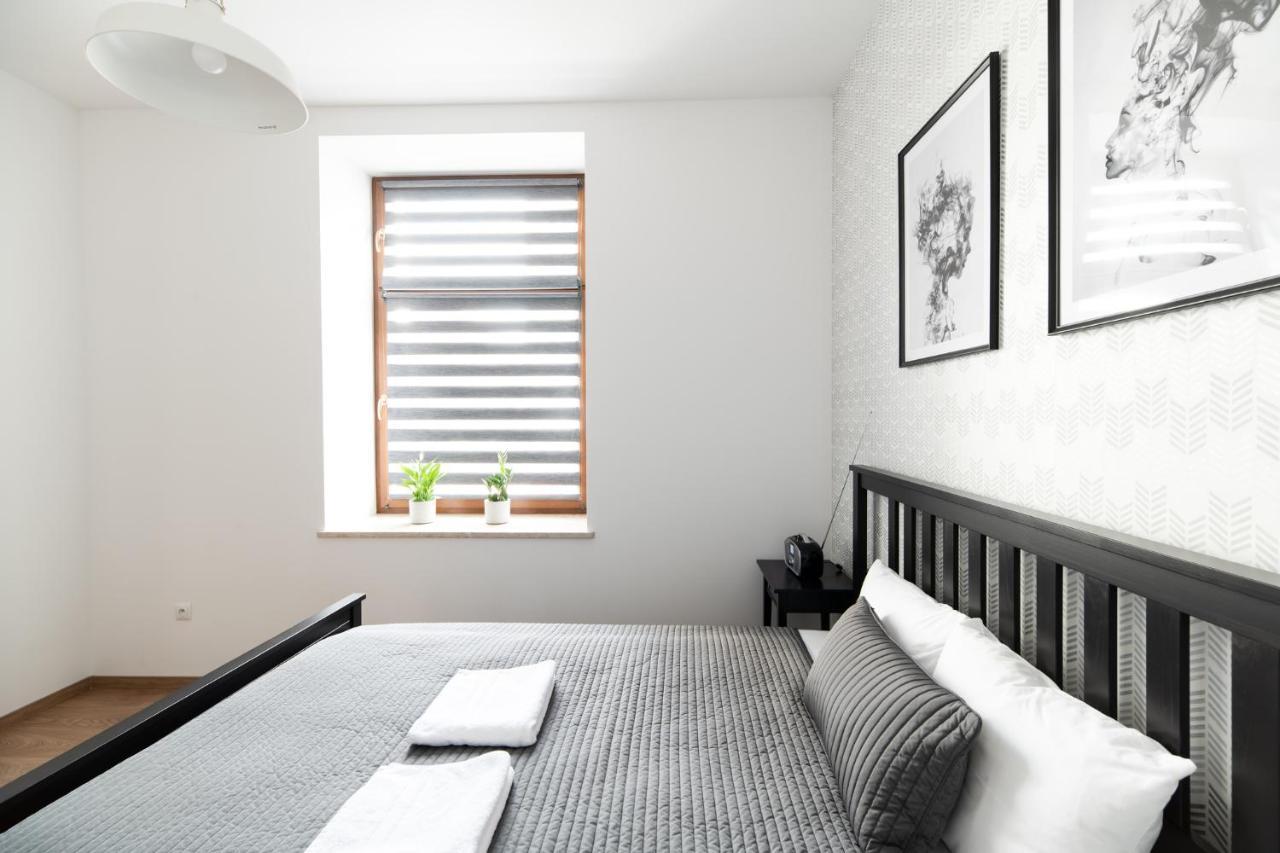 Neo Unique & Bright Apartments, Free Parking, 15Min Old Town & Kazimierz - By Homelike クラクフ エクステリア 写真