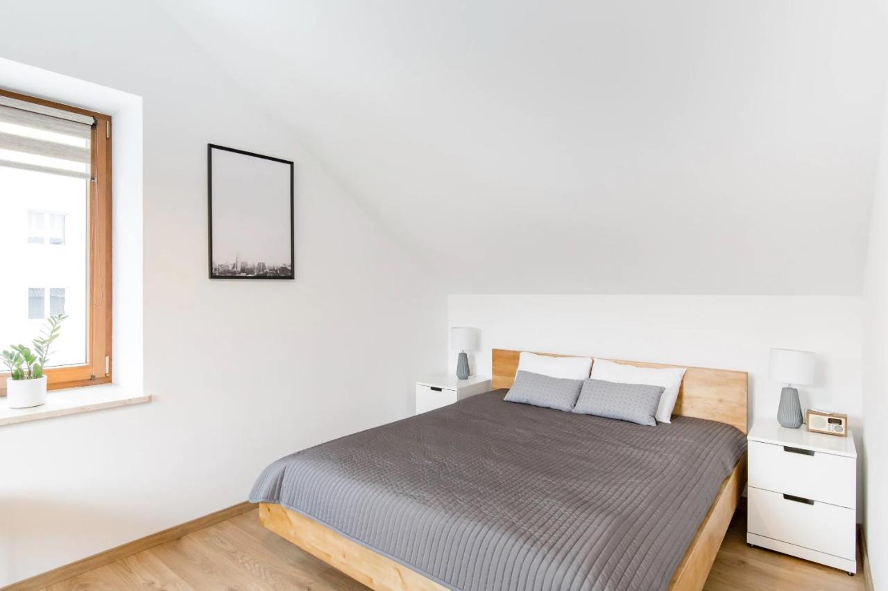 Neo Unique & Bright Apartments, Free Parking, 15Min Old Town & Kazimierz - By Homelike クラクフ エクステリア 写真